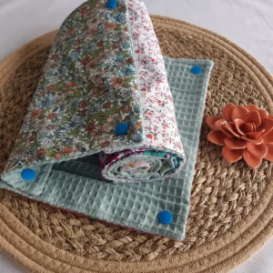 joli rouleau d'essuie-tout lavable printanier en éponge nid d'abeille motifs fleurs Cousu Mel Le Havre