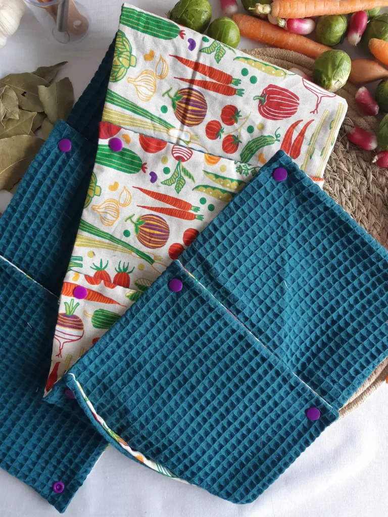 Joli rouleau déplié d'essuie-tout lavable 8 feuilles en éponge nid d'abeille motif Potager fruits et légumes -Cousu Mel Le Havre