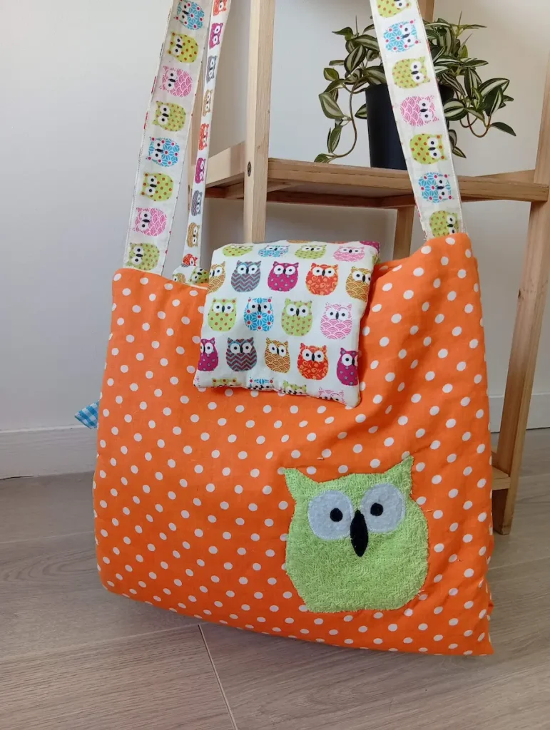 Sac à langer artisanal super pratique motif hibou vert rigolo et pois orange cousu main au Havre Cousu Mel occasion prix réduit